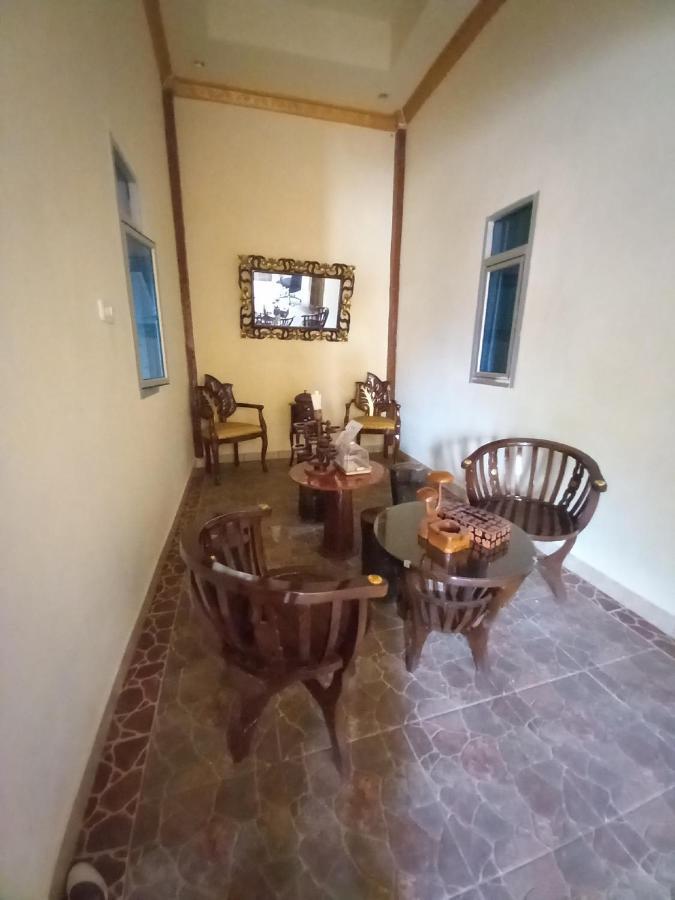 Oyo 90731 E-Kreasi Home Test Buitenkant foto